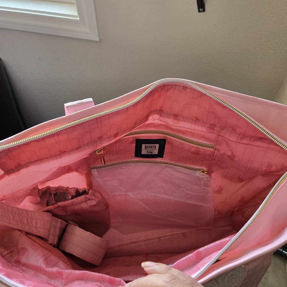 Lug - Paddle Wicked Collection Crossbody Bag - Bubble Pink - Picture 5 of 16